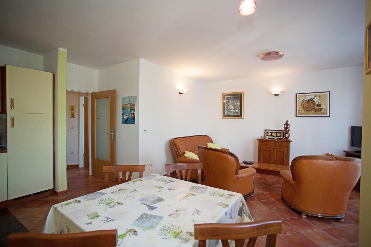 Apartment Pia Rovinj Bagian luar foto