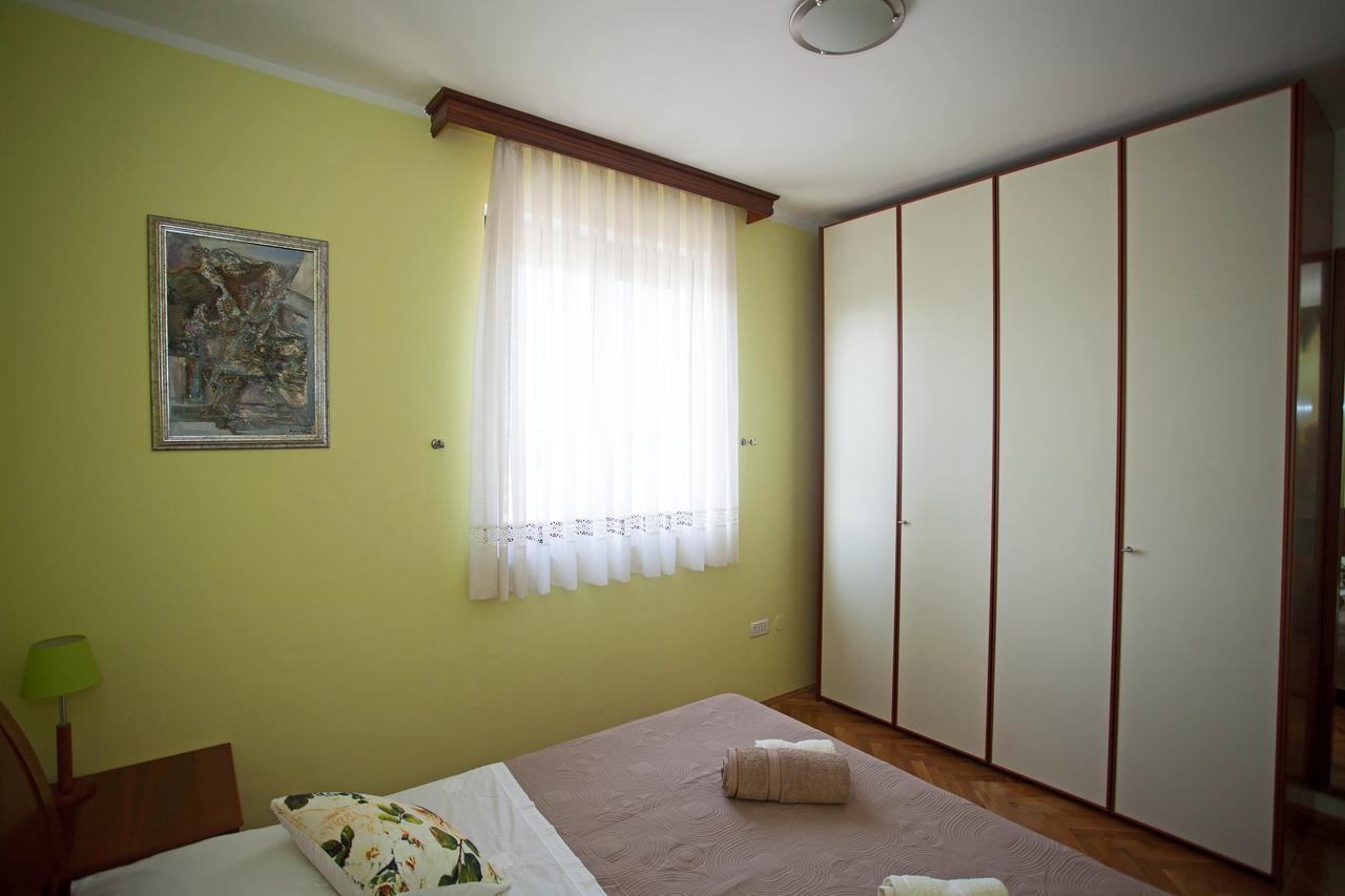 Apartment Pia Rovinj Bagian luar foto