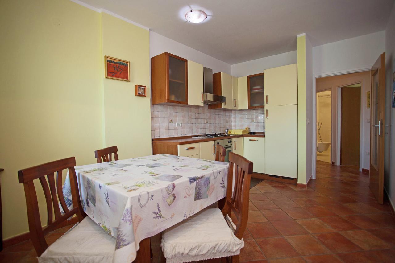 Apartment Pia Rovinj Bagian luar foto